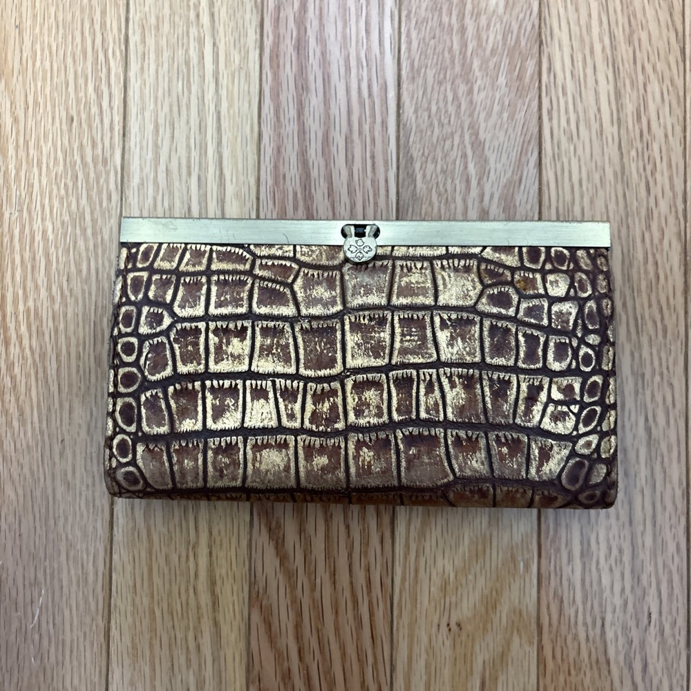 Patricia Nash Cauchy Metallic Gold Croc Embossed Wallet Clean Interior
